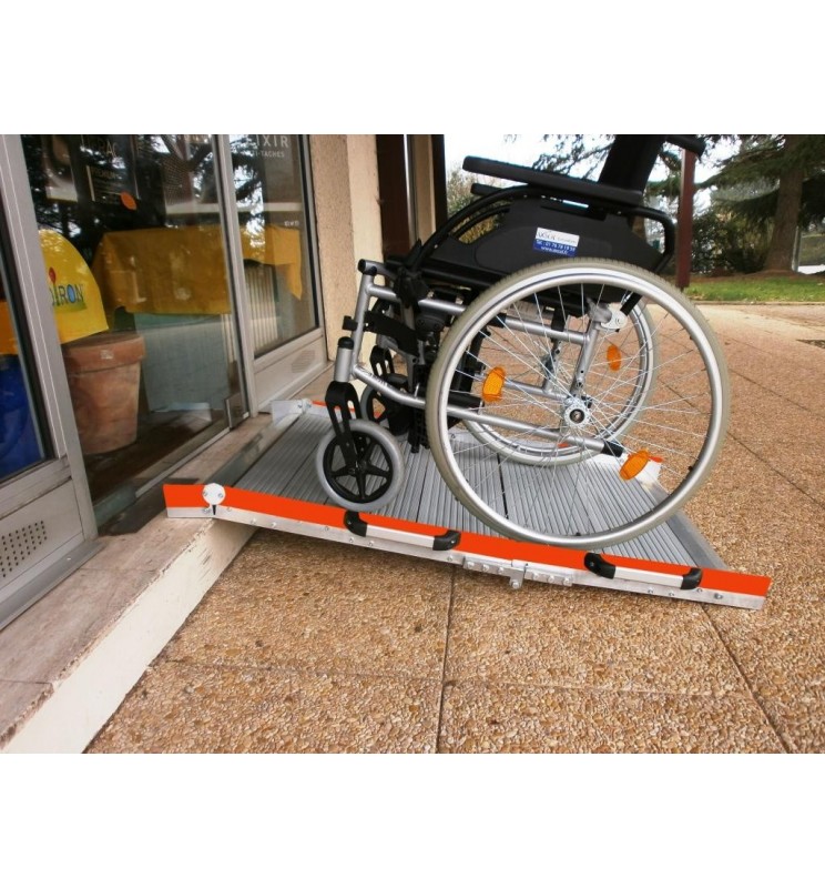 Rampe PMR fixe ou amovible, rampe d'accès handicapé